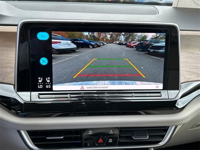 new 2026 Volkswagen Atlas car, priced at $43,916