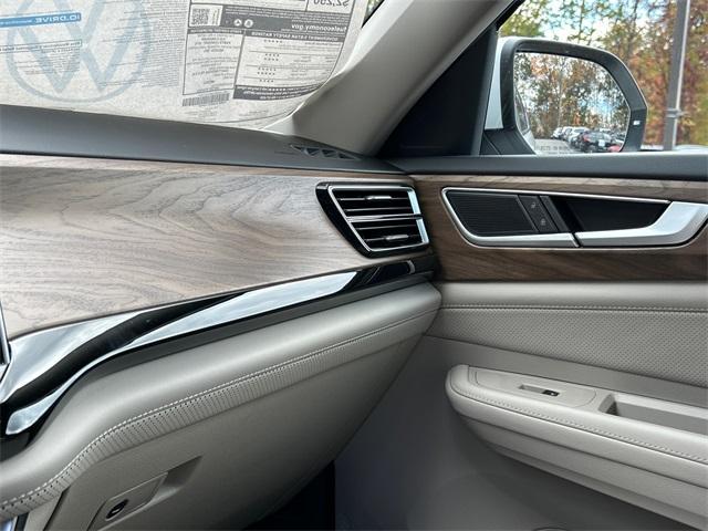 new 2026 Volkswagen Atlas car, priced at $43,916
