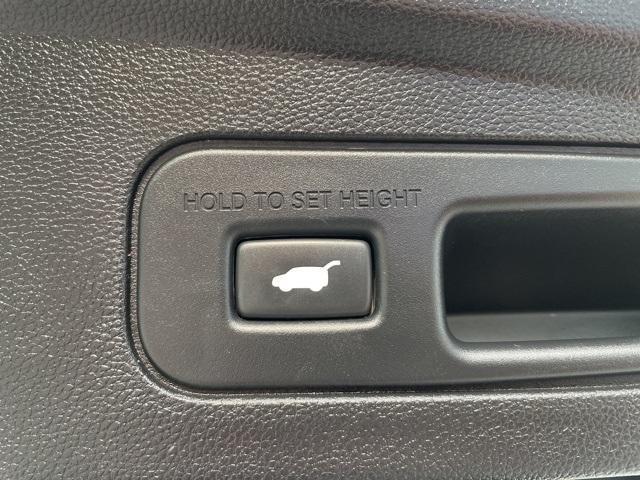 used 2022 Acura MDX car, priced at $36,749