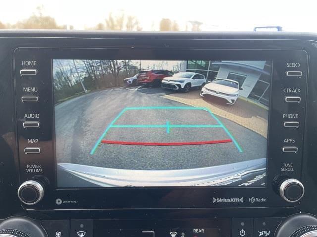 used 2022 Toyota Highlander car, priced at $29,799