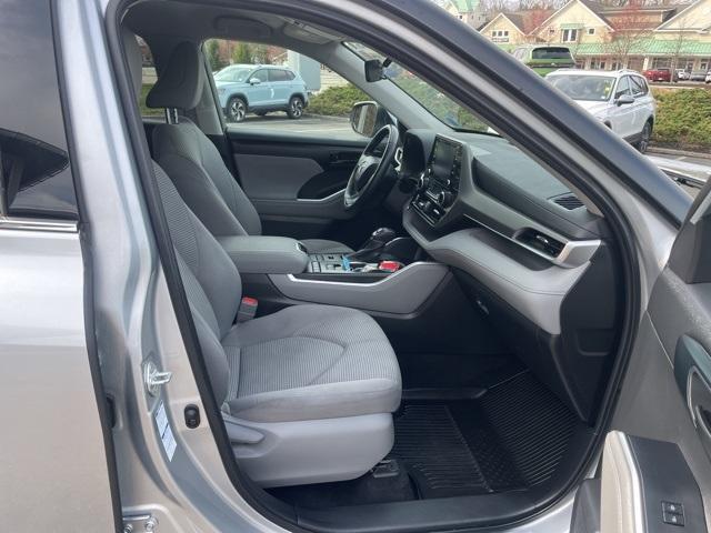 used 2022 Toyota Highlander car, priced at $29,799