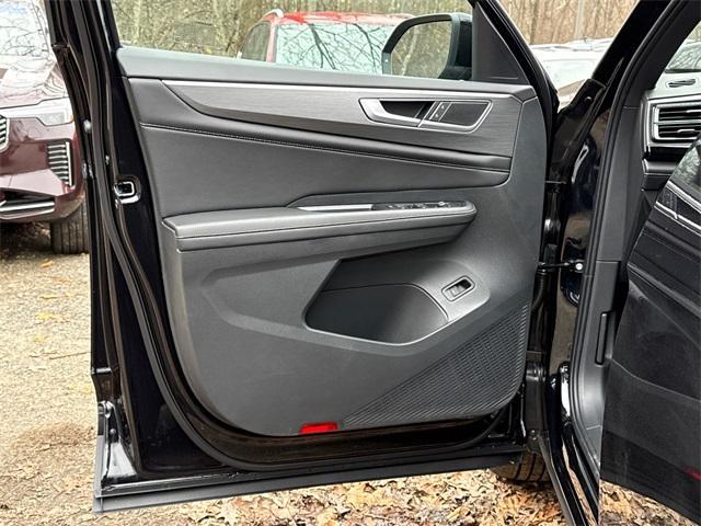 new 2026 Volkswagen Atlas Cross Sport car, priced at $48,977