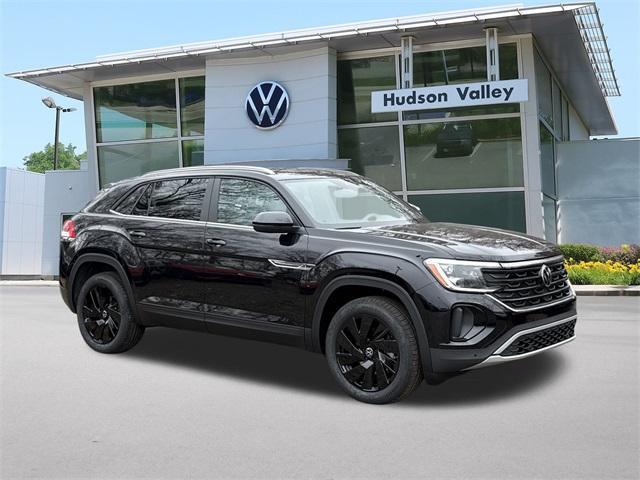 new 2026 Volkswagen Atlas Cross Sport car, priced at $48,977