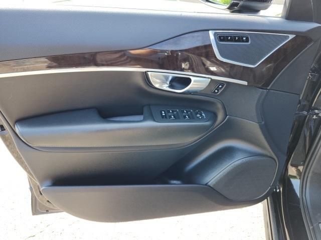 used 2019 Volvo XC90 car, priced at $21,899