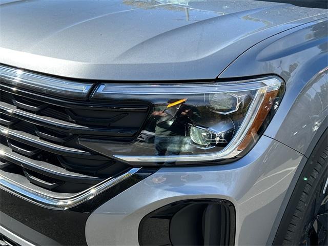 new 2026 Volkswagen Atlas Cross Sport car, priced at $48,966