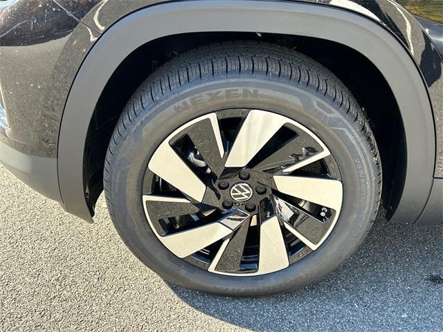 new 2026 Volkswagen Atlas Cross Sport car, priced at $48,151