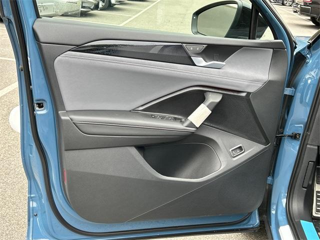 new 2025 Volkswagen Tiguan car, priced at $40,756