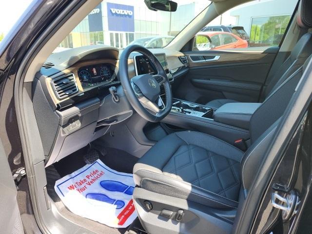 used 2024 Volkswagen Atlas car, priced at $35,859