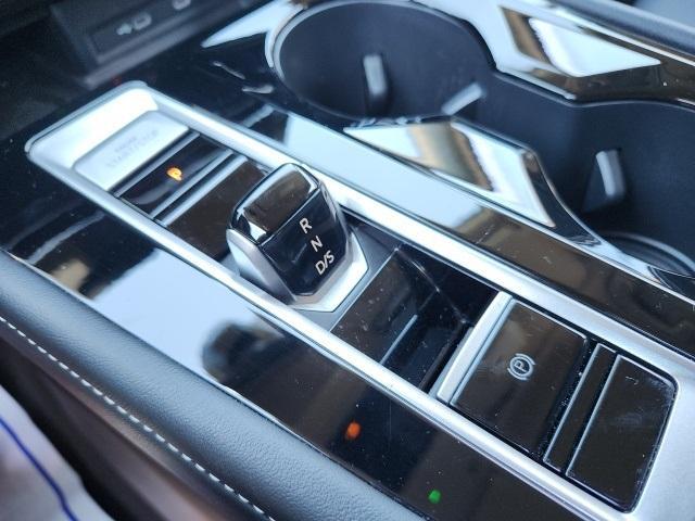 used 2024 Volkswagen Atlas car, priced at $35,859