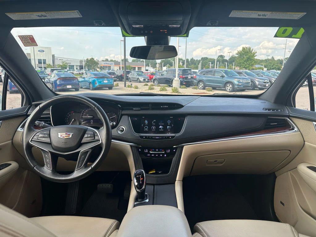 used 2018 Cadillac XT5 car, priced at $17,995