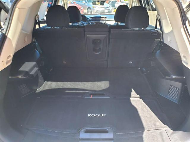 used 2020 Nissan Rogue car, priced at $10,995