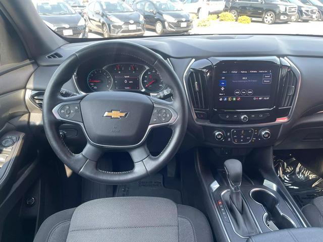 used 2022 Chevrolet Traverse car, priced at $24,995