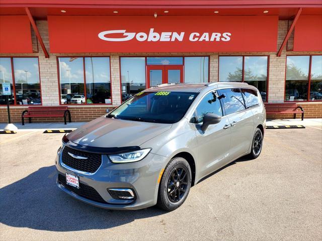 used 2021 Chrysler Pacifica car, priced at $18,995