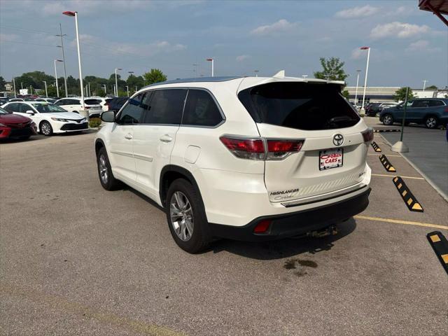 used 2015 Toyota Highlander car, priced at $17,995