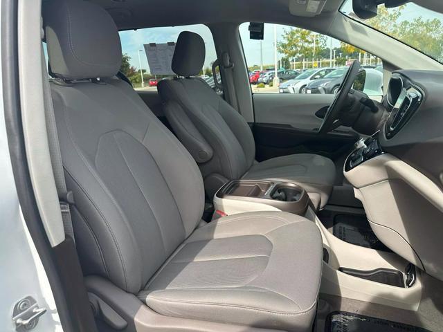 used 2020 Chrysler Pacifica car, priced at $19,995