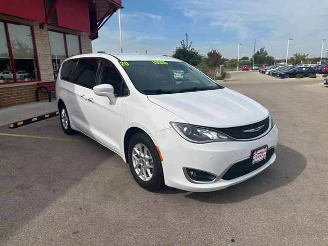 used 2020 Chrysler Pacifica car, priced at $19,995