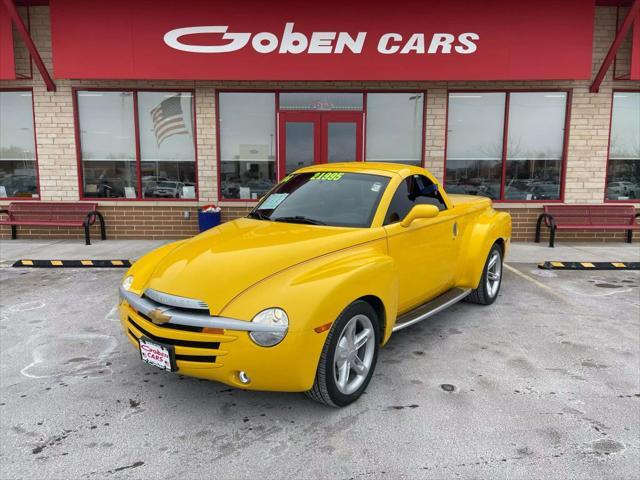 used 2004 Chevrolet SSR car, priced at $21,995