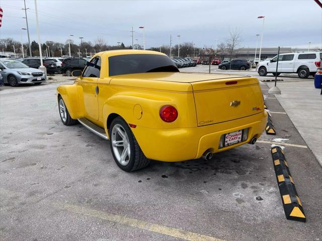 used 2004 Chevrolet SSR car, priced at $21,995