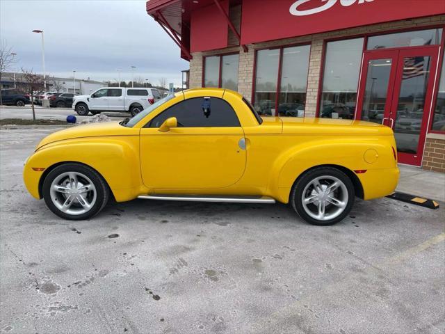 used 2004 Chevrolet SSR car, priced at $21,995