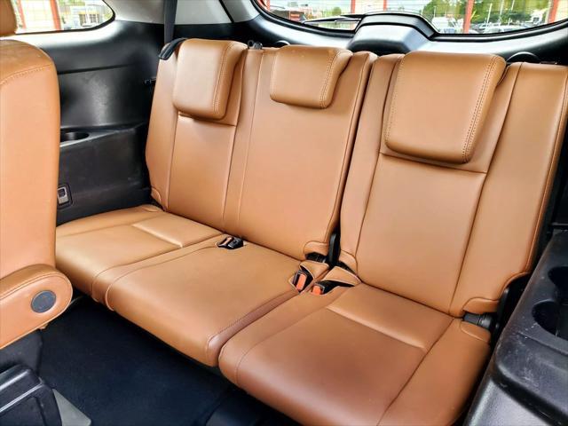 used 2017 Toyota Highlander Hybrid car, priced at $26,995