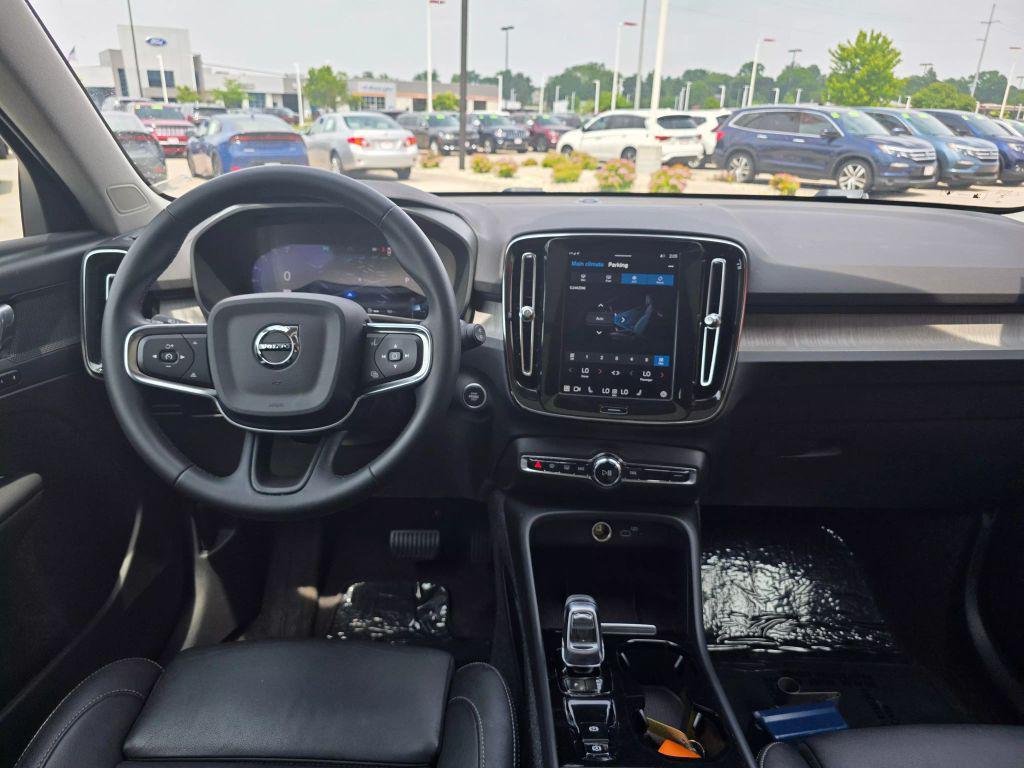 used 2024 Volvo XC40 car, priced at $28,995