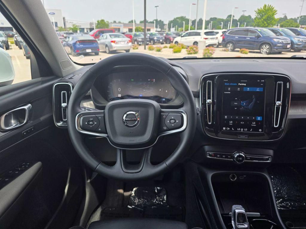 used 2024 Volvo XC40 car, priced at $28,995