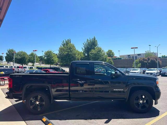 used 2015 GMC Sierra 1500 car, priced at $22,995