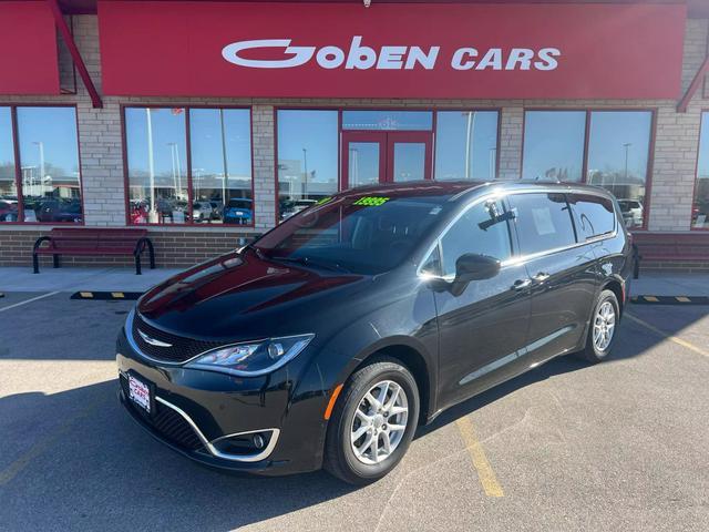 used 2020 Chrysler Pacifica car, priced at $16,995