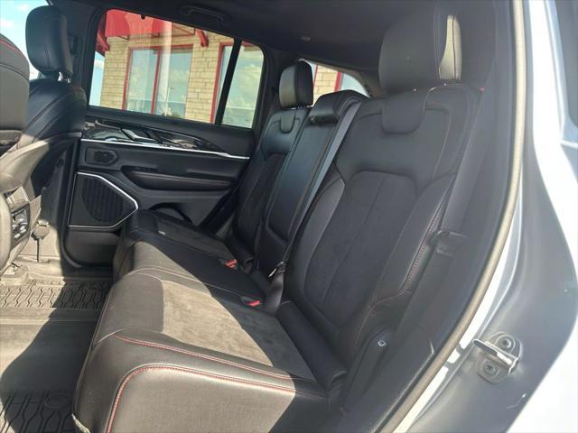used 2022 Jeep Grand Cherokee car, priced at $35,995