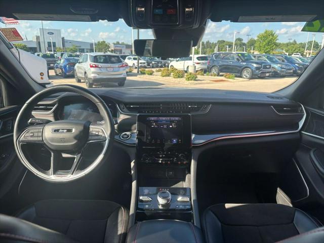 used 2022 Jeep Grand Cherokee car, priced at $35,995