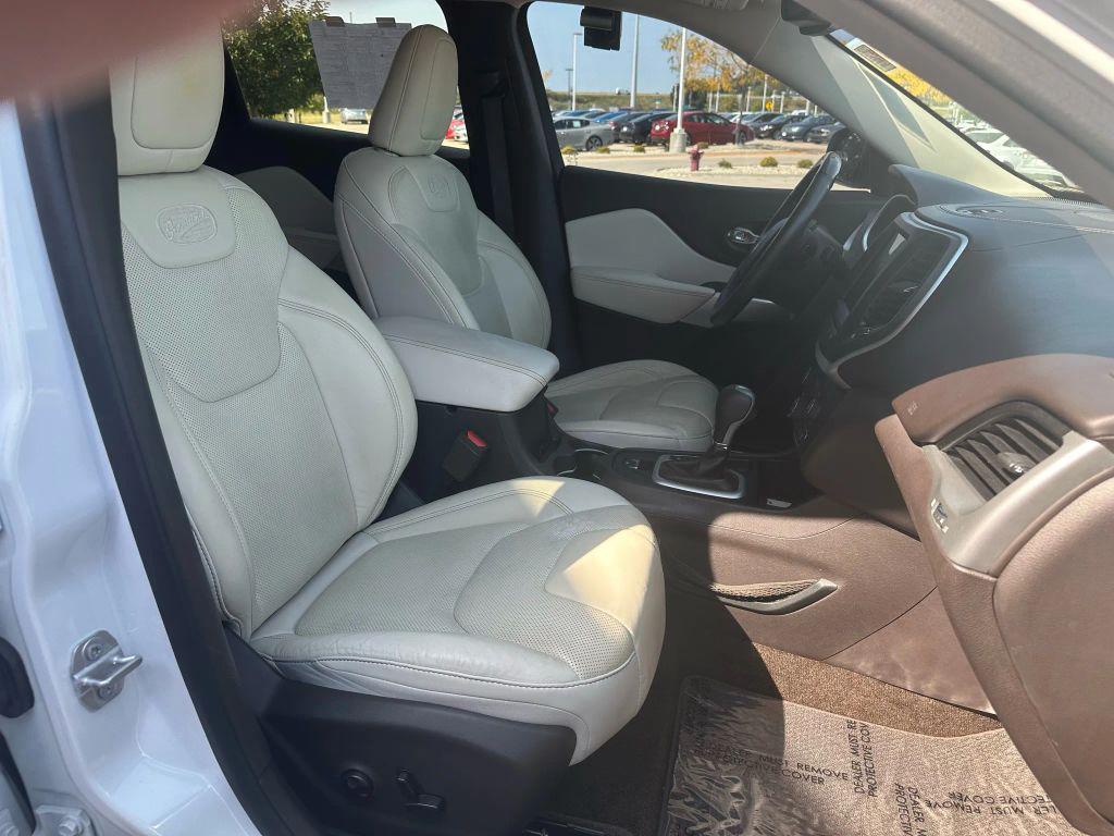 used 2016 Jeep Cherokee car, priced at $14,995