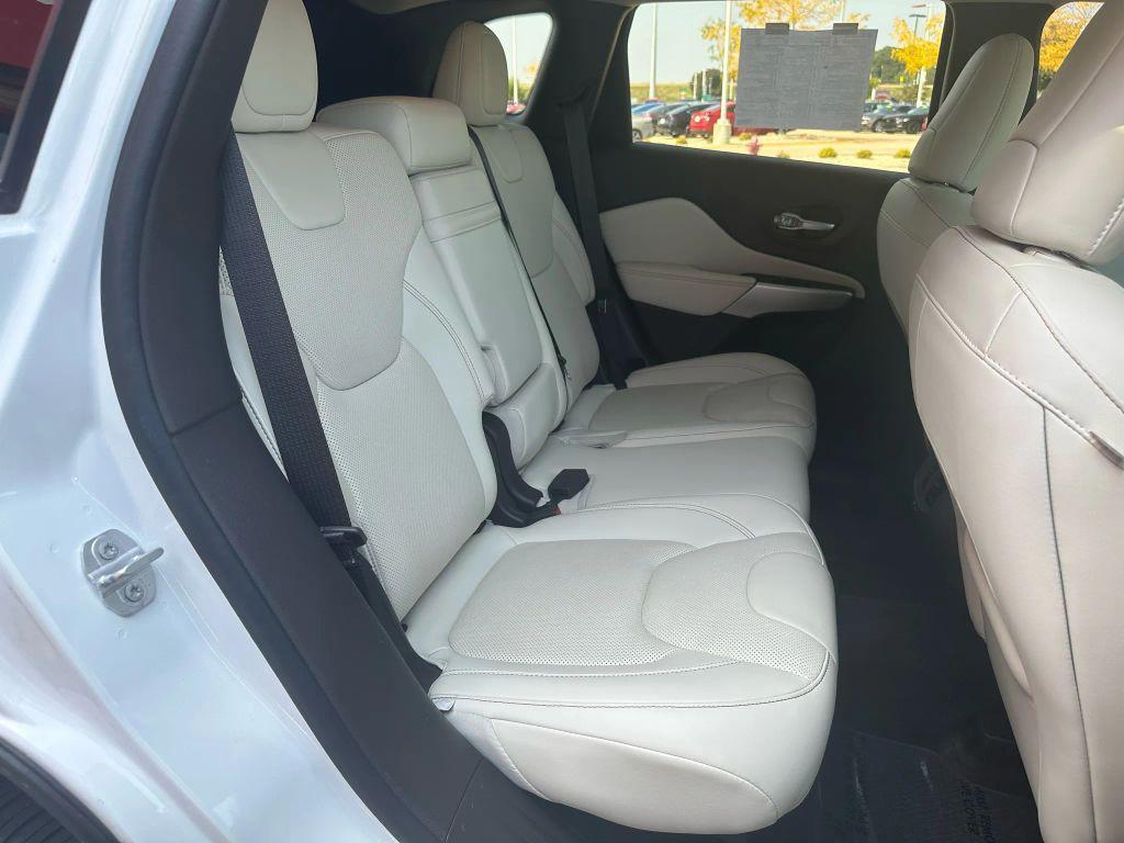 used 2016 Jeep Cherokee car, priced at $14,995