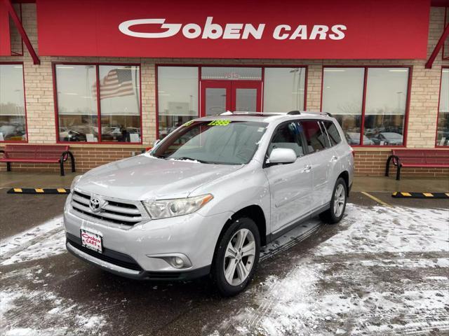 used 2013 Toyota Highlander car, priced at $12,995