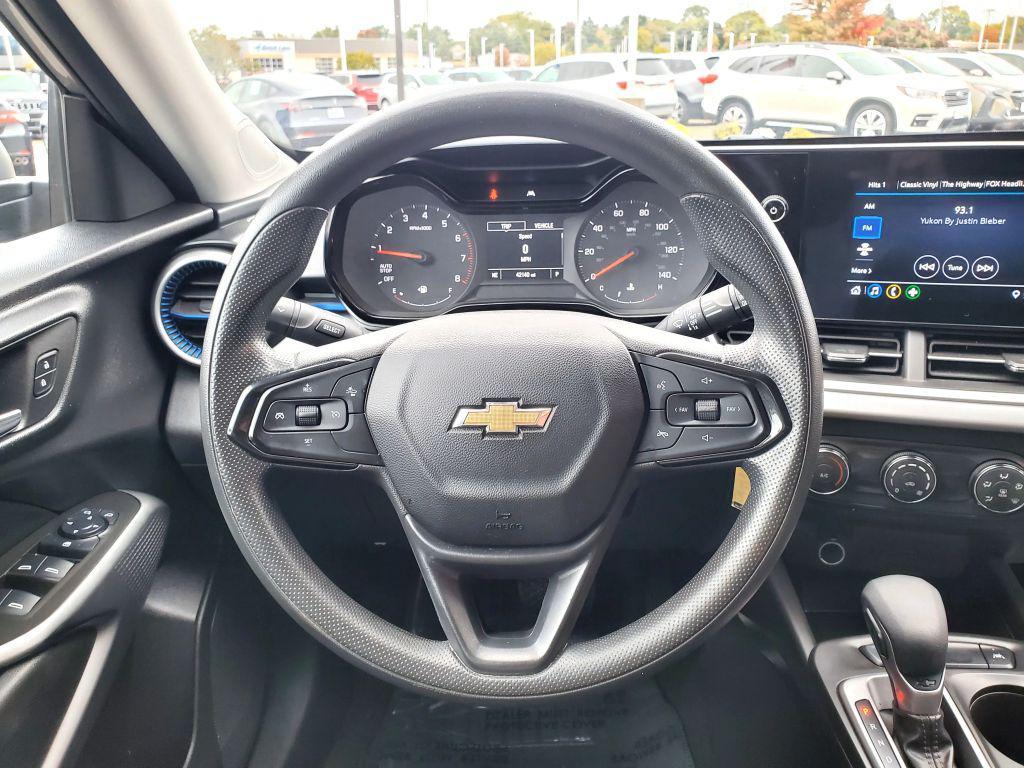 used 2024 Chevrolet Trax car, priced at $19,995