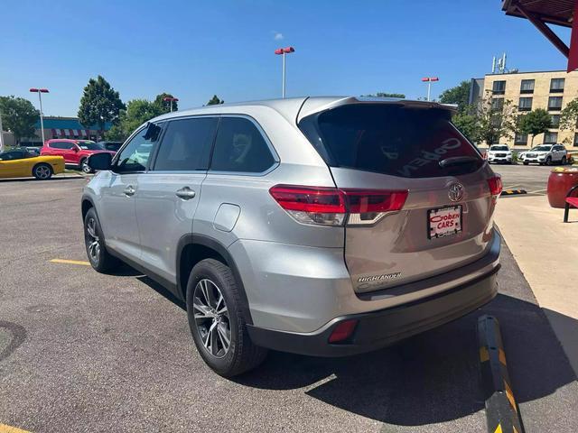 used 2019 Toyota Highlander car, priced at $21,995