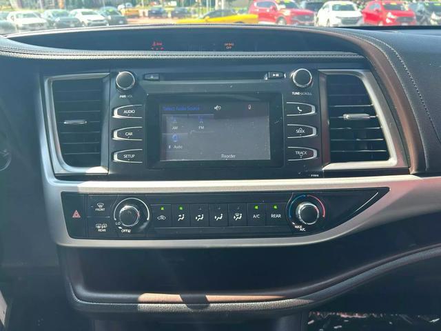 used 2019 Toyota Highlander car, priced at $21,995