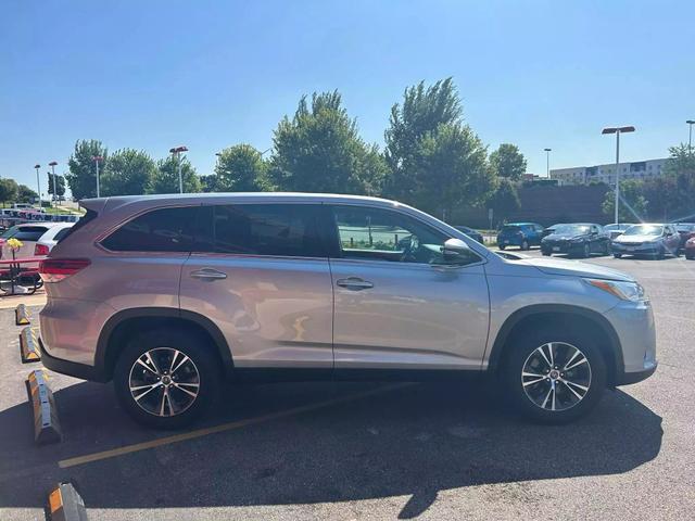 used 2019 Toyota Highlander car, priced at $21,995