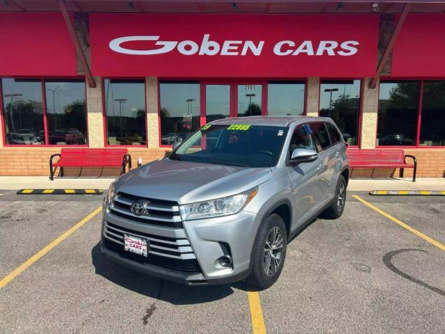 used 2019 Toyota Highlander car, priced at $21,995