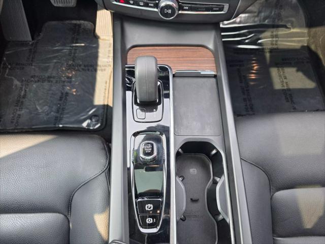 used 2022 Volvo XC60 car, priced at $25,995