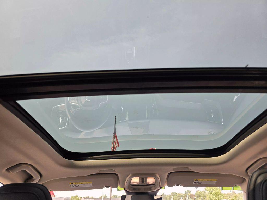 used 2022 Volvo XC60 car, priced at $25,995