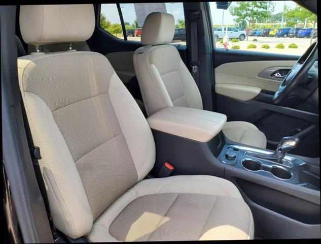 used 2022 Chevrolet Traverse car, priced at $21,995