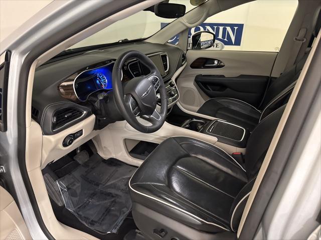 used 2023 Chrysler Pacifica Hybrid car, priced at $27,788