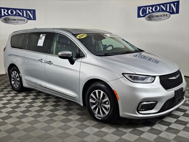 used 2023 Chrysler Pacifica Hybrid car, priced at $27,495
