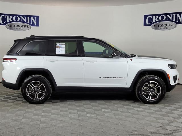 used 2022 Jeep Grand Cherokee car, priced at $34,795