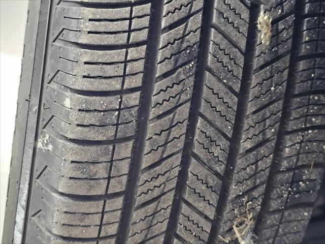 used 2023 Chrysler Pacifica car, priced at $23,995