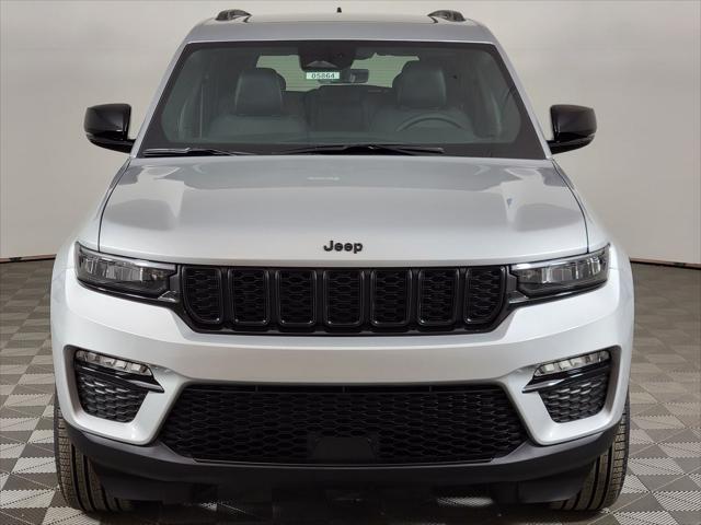 new 2025 Jeep Grand Cherokee car, priced at $45,833