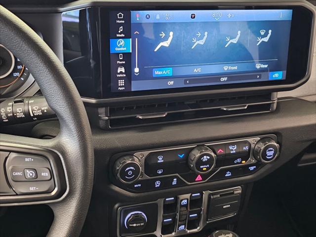 new 2025 Jeep Wrangler car, priced at $40,050