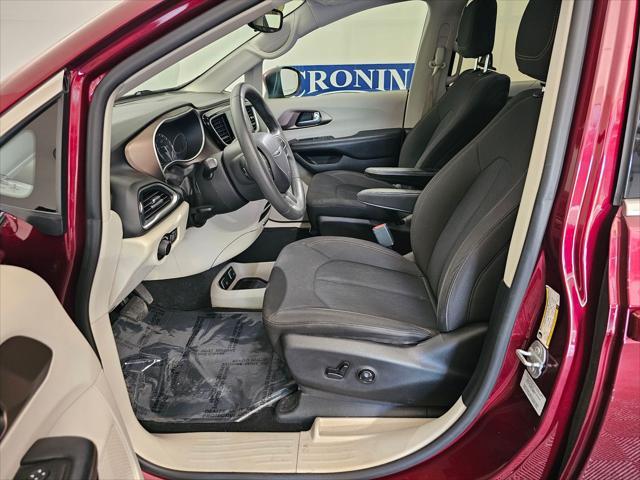 used 2017 Chrysler Pacifica car, priced at $13,995