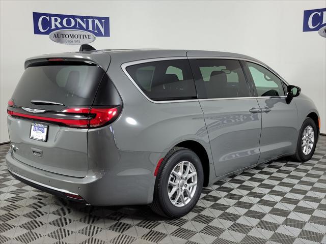 new 2025 Chrysler Pacifica car, priced at $41,812