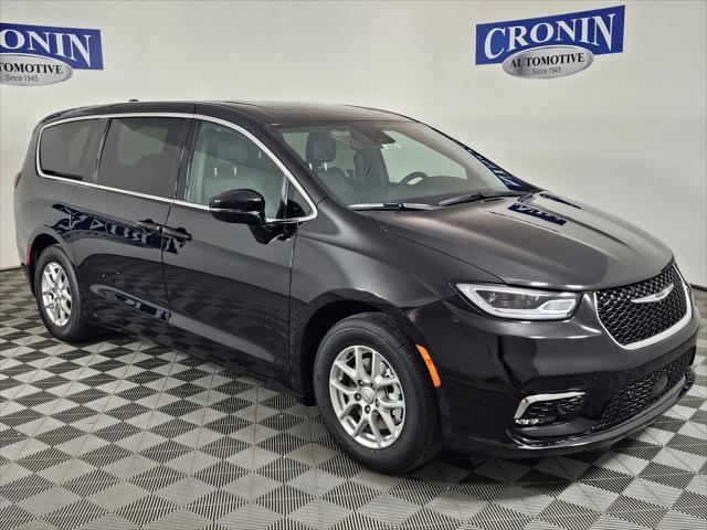 new 2025 Chrysler Pacifica car, priced at $43,307